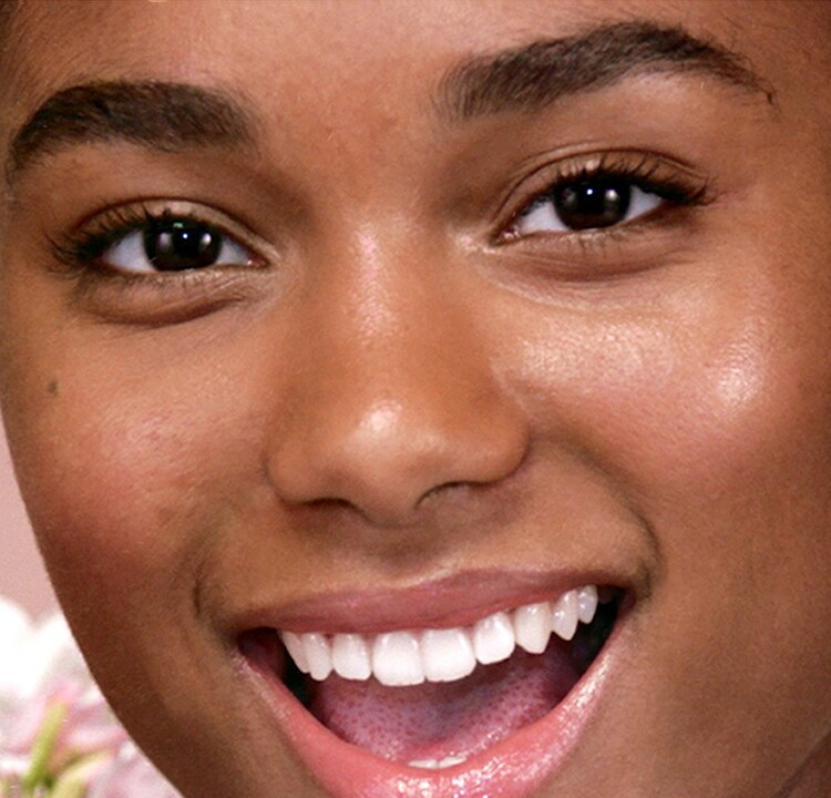 woman face wearing lipstick shade sugar magnolia